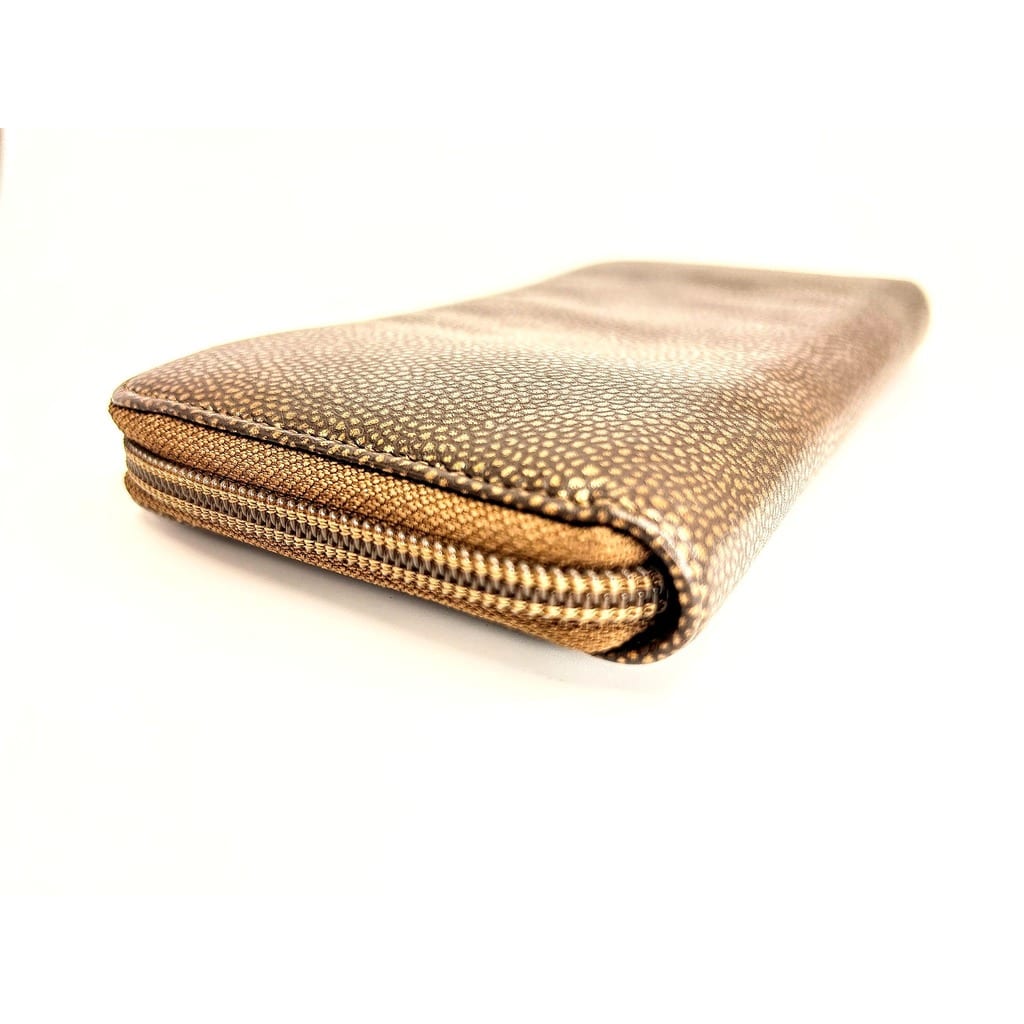 Chanel Interlocking CC Logo Continental Wallet 3