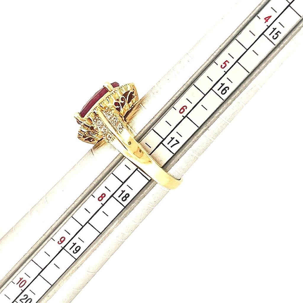 14K Yellow Gold Ruby & 0.33ctw Diamond Ring size 7 3