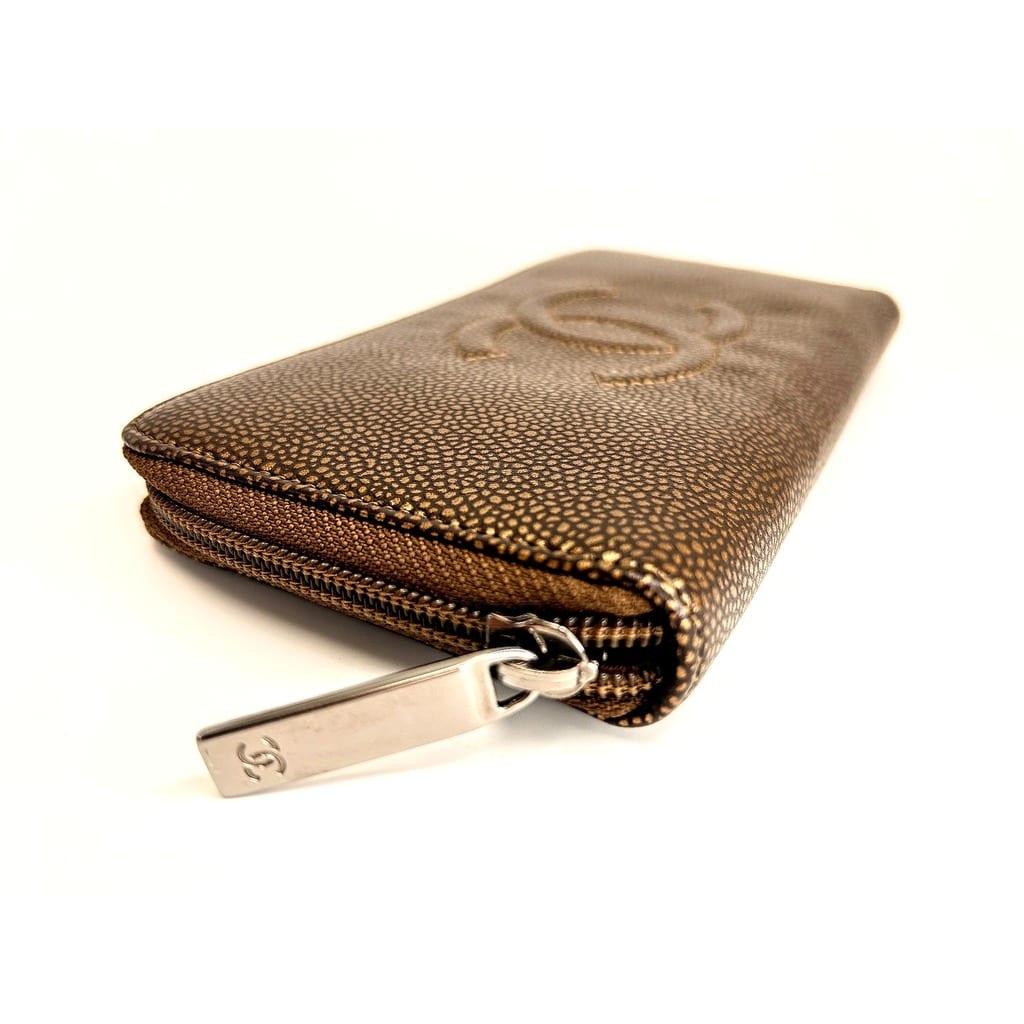 Chanel Interlocking CC Logo Continental Wallet 4