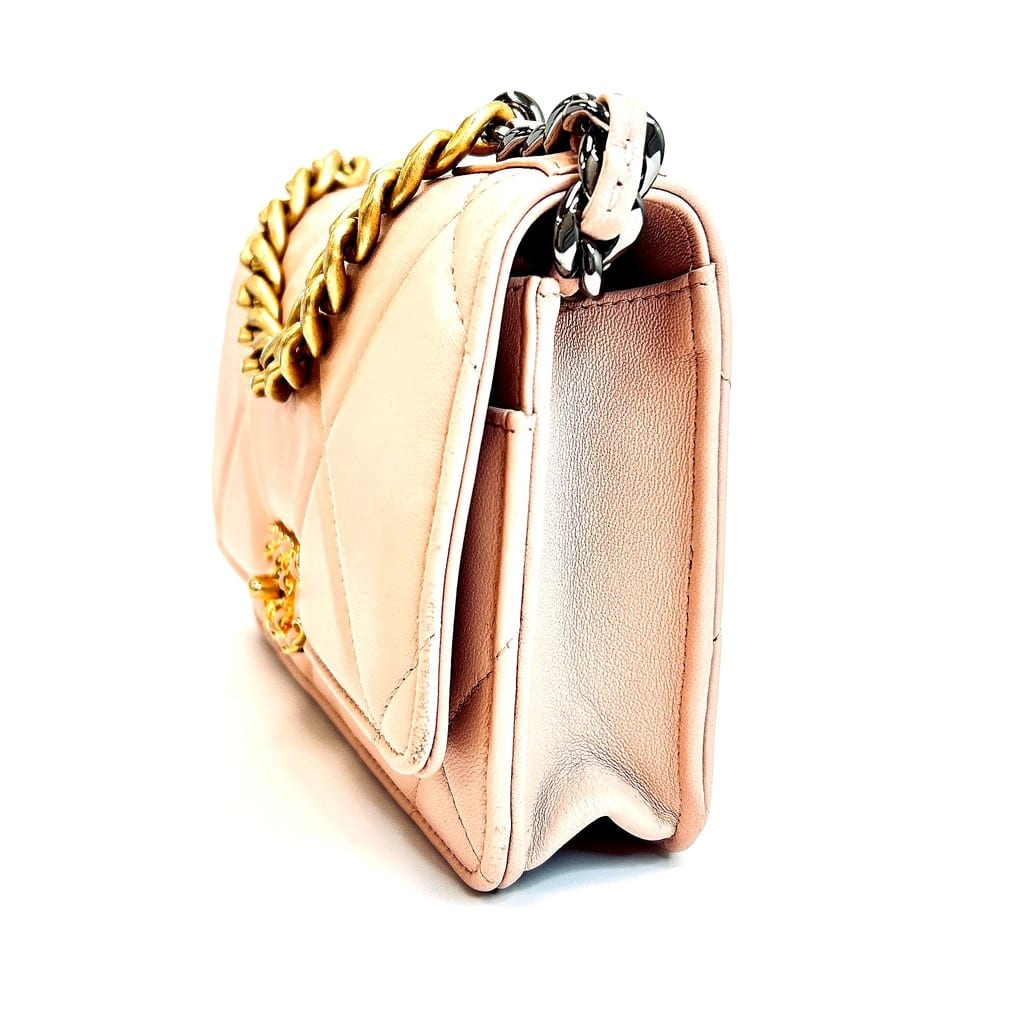 Chanel 19 Wallet-On-Chain Pink Leather Bag 5