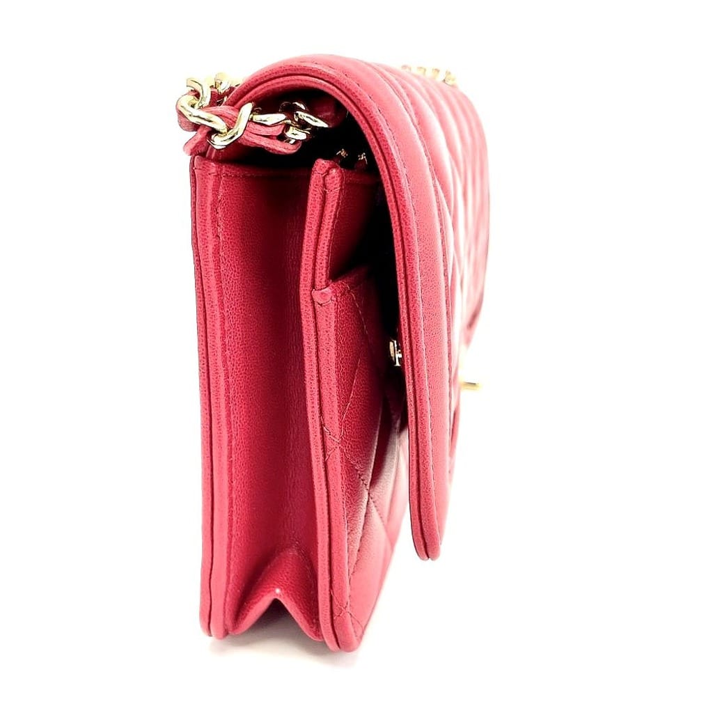 Chanel Hold The Line Lambskin Wallet on Chain  Red with gold-tone hardware Excellent 5
