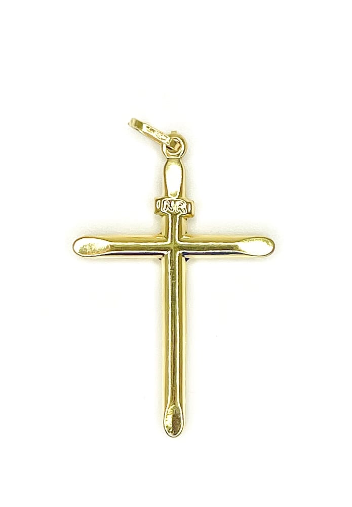 Luxurious Touch: 18K Yellow Gold Pendant 1