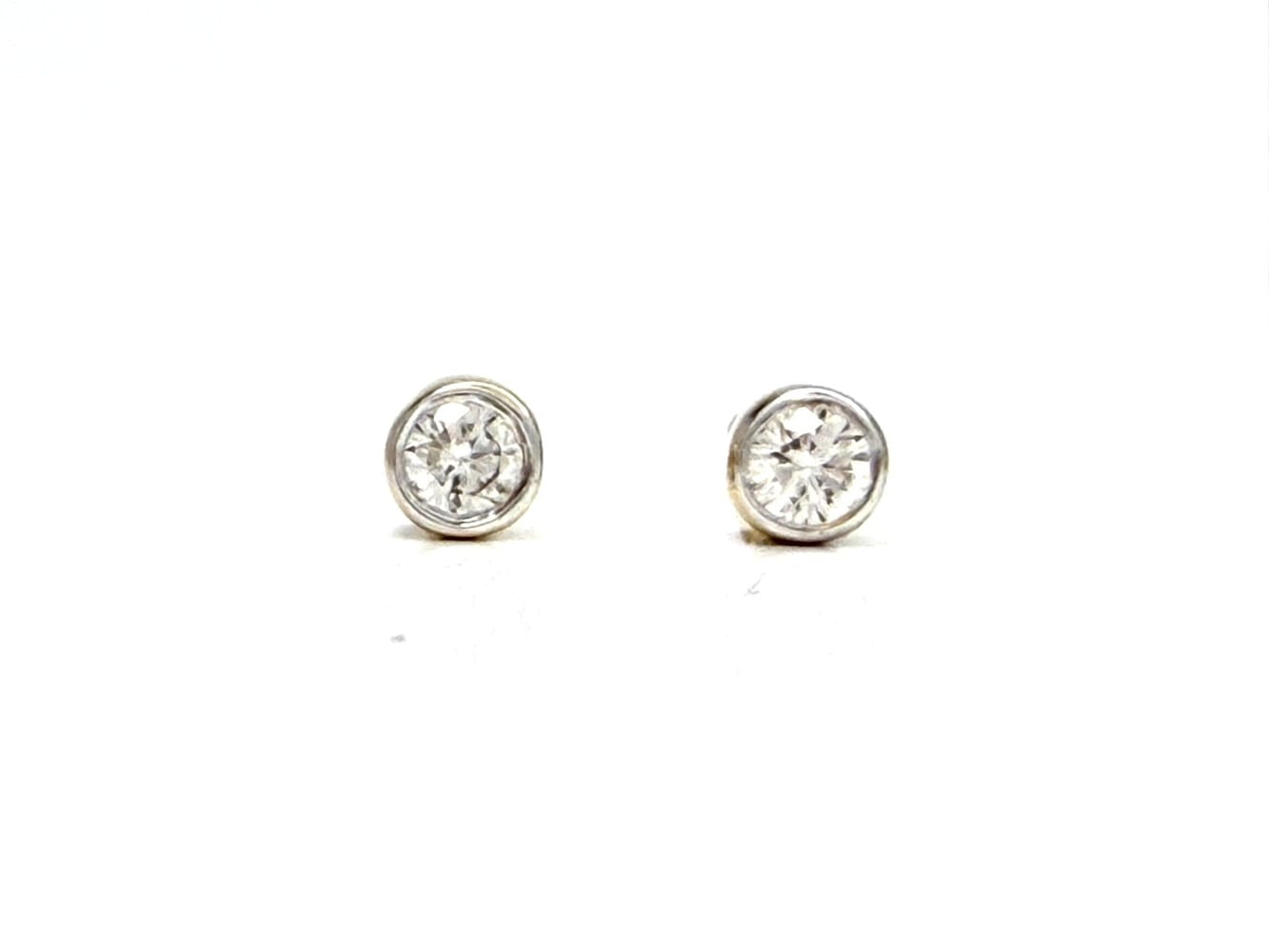 18K Yellow Gold Diamond Stud Earrings 6